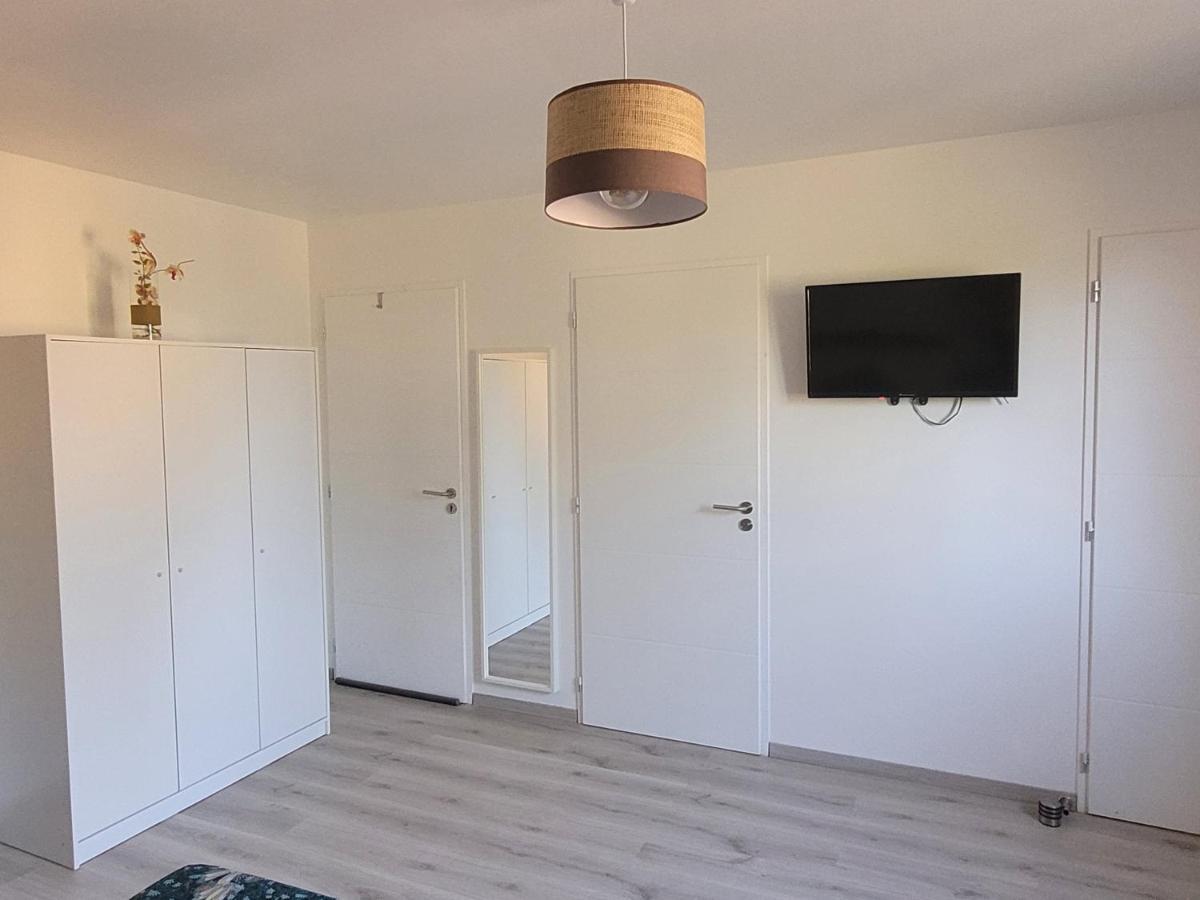 Appartement tout équipé en rez-de-jardin entre Gard et Ardèche Saint-Julien-de-Peyrolas Esterno foto